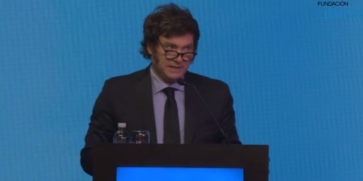 Caramelos y estatus quo: el equilibrio de un Gobierno que debe ajustar el timing