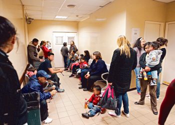 Colapsan algunas guardias de hospitales porteños en medio del brote del dengue