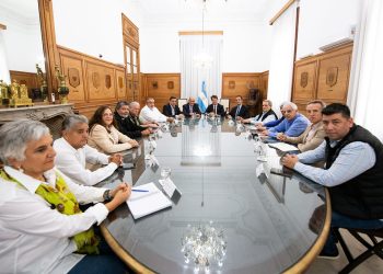 El gobierno no cede y le reafirmó a la CGT que pisará las paritarias que logren estar por encima de la inflación