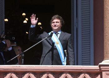 El Gobierno recibe a los gobernadores «dialoguistas» y Ganancias sigue siendo el nudo de la discordia