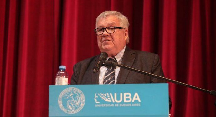 El Gobierno se reúne con el rector de la UBA