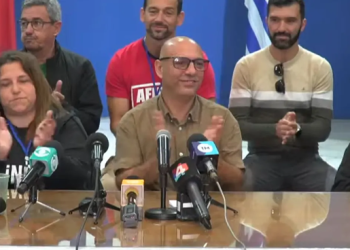 El PIT-CNT presenta 430.023 firmas por el plebiscito contra la reforma de la seguridad social
