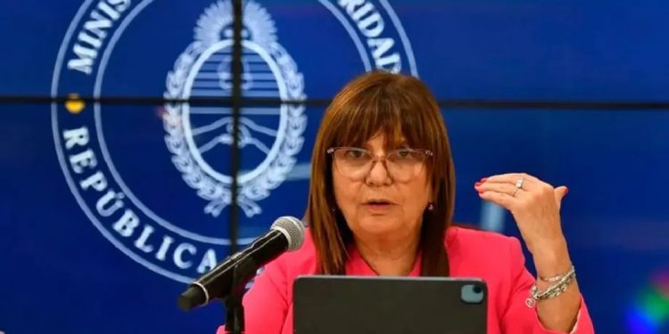 En línea con Milei, Patricia Bullrich consideró que “las Fuerzas Armadas fueron maltratadas durante la democracia”