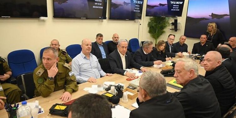 Irán-Israel, una escalada de proporciones que lleva al petróleo a un nuevo escenario de estrés