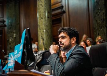 Jorge Macri pide votos y la oposición le arrima proyectos