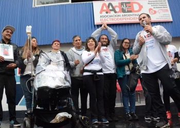 La salud según los libertarios: el registro de electrodependientes está en riesgo de sufrir recortes