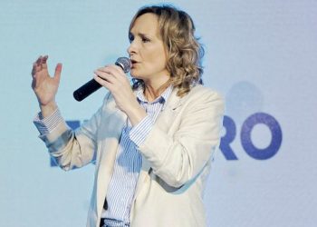 Laura Raffo propuso reducir los aportes patronales para fomentar el empleo joven