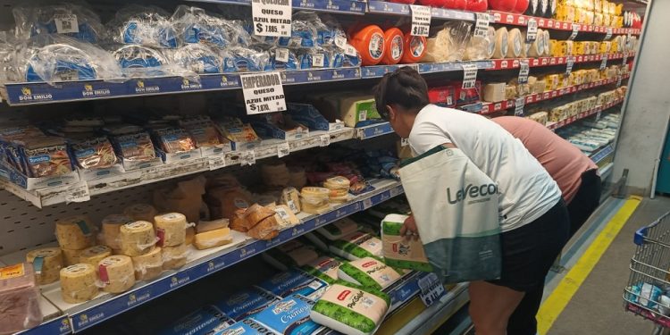 Nielsen IQ revela tendencias del consumo en Argentina en tiempos de crisis