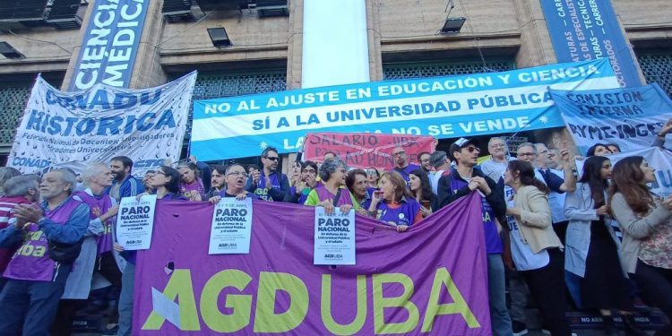 Por el ajuste del gobierno, la UBA declaró la emergencia presupuestaria