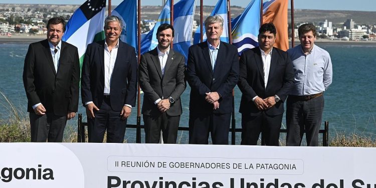 Sin presencia de Nación, gobernadores patagónicos participaron de la vigilia por Malvinas