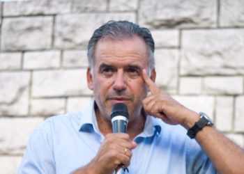 Yamandú Orsi le pidió al gobierno “ser claro” sobre el conflicto entre Ecuador y México