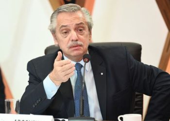 Alberto Fernández cruzó a Javier Milei por los costos de sus viajes internacionales