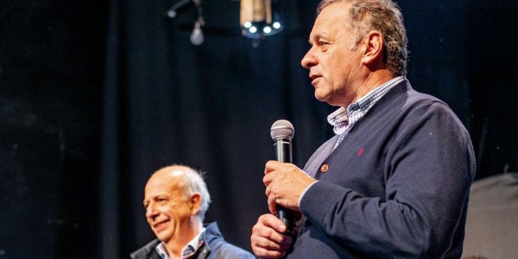 Álvaro Delgado quiere crear “gabinetes sectoriales” en caso de llegar al poder