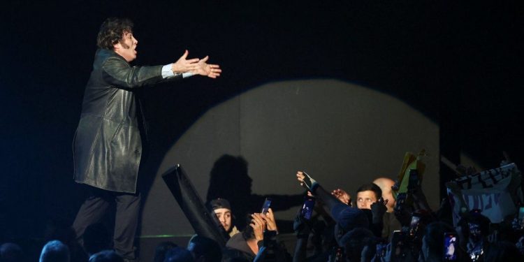 Así fue el show musical de Javier Milei en el Luna Park