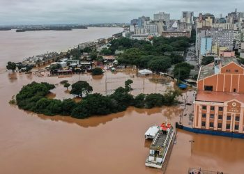 Continúan las inundaciones en Brasil y el Gobierno prepara “ciudades temporales” para los evacuados