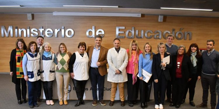 Críticas a la “reforma educativa” de la Ciudad por menor carga horaria de ciencias sociales y posible cierre de escuelas de integración