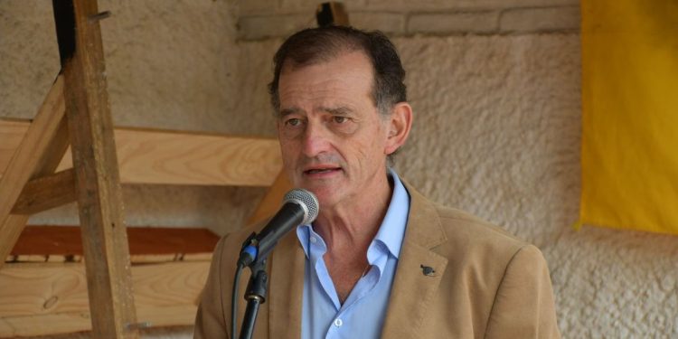 El aditivo de la ley de medios vuelve a tensar la relación del oficialismo con Cabildo Abierto