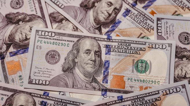 El dólar global avanzó, recortando las pérdidas por las apuesta sobre la Fed