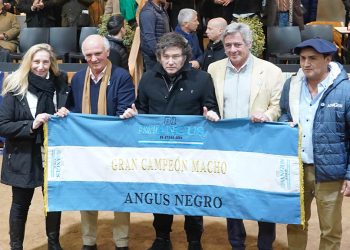 En Expo Angus, Milei anticipó tipo de cambio libre, eliminación de retenciones y del impuesto país