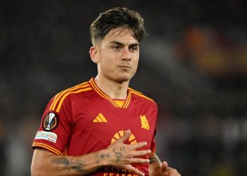 Europa League: Palacios le ganó a Dybala el duelo argentino