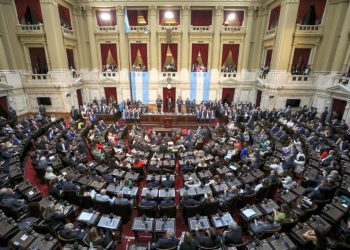 Hasta la Libertad Avanza le pide a Milei un plan para la agencia Télam