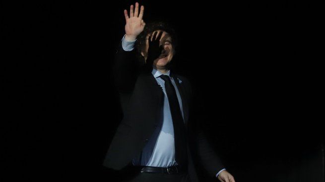 Javier Milei y Luis Caputo, de viaje; Nicolás Posse, afuera: una semana en piloto automático