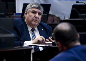 José Mayans: “Los 33 senadores de UP vamos a votar en contra de la ley Bases”