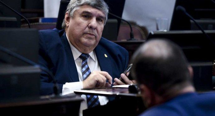 José Mayans: “Los 33 senadores de UP vamos a votar en contra de la ley Bases”