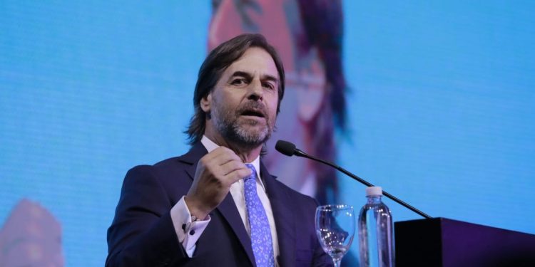 Lacalle Pou vuelve a Argentina para participar de la Exposición Rural