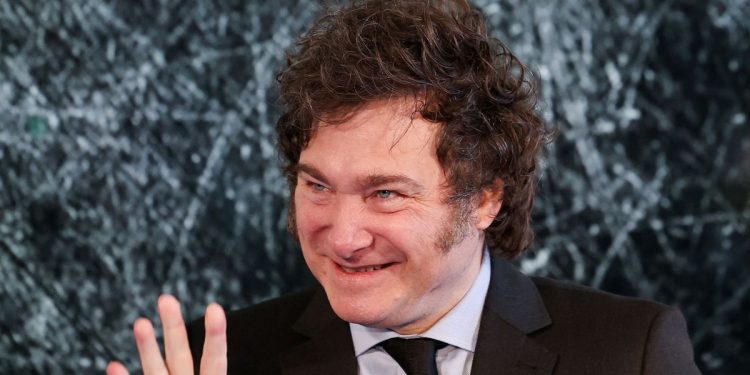 Luego de los cambios en el Gabinete, Javier Milei inicia un nuevo viaje hacia EEUU