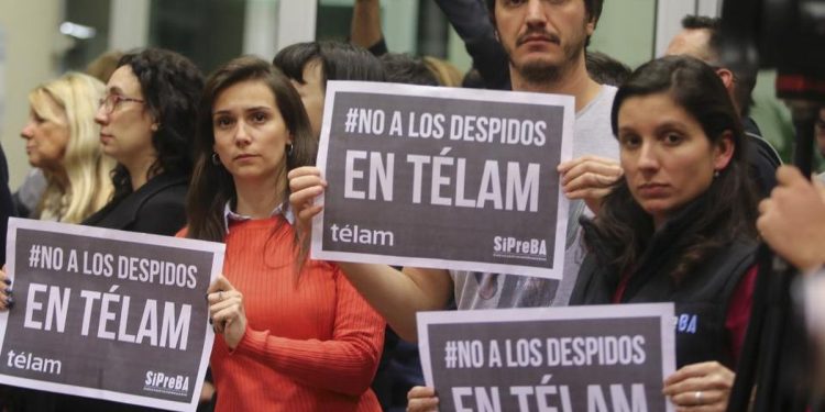 Manuel Adorni ratificó que habrá más despidos de estatales: “Es sano que se revise cada uno de los rincones del Estado”