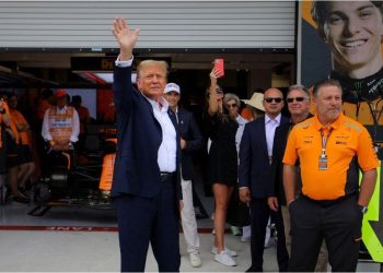 McLaren salió a explicar la presencia de Donald Trump en su box