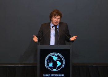 Milei afirmó que está «cada vez más cerca de abrir el cepo cambiario»