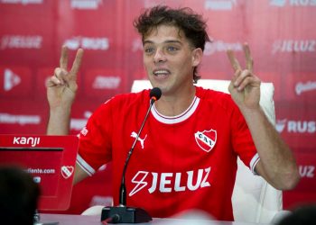 Santi Maratea lanzó una colecta para ver quién dona más, mileístas o kirchneristas