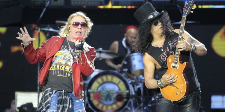 Slash reveló que los Guns N’ Roses están trabajando en un nuevo disco
