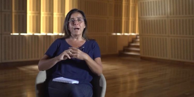 Beatriz Busaniche: «El supuesto acuerdo de Milei con Google es un paquete completo de humo»