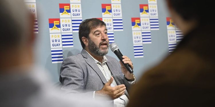 El Frente Amplio define si apoya el paro del PIT-CNT del jueves 27