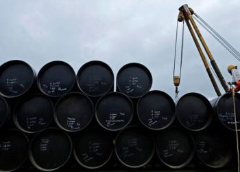 El petróleo cerró su mejor semana en dos meses por las perspectivas de mayor demanda