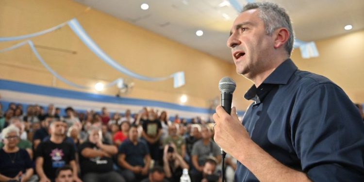 Kicillofismo desembarca en CABA y traslada interna de Provincia a la Ciudad