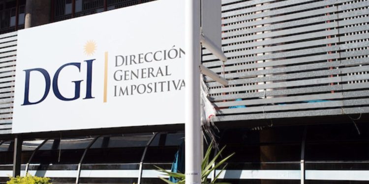 La DGI alertó por estafas a través de WhatsApp y otras redes sociales