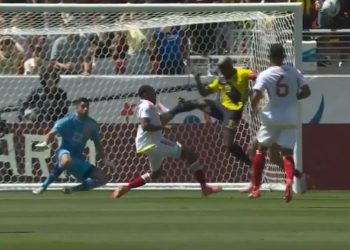 La figura de Ecuador duró 22 minutos en la Copa América por una patada criminal
