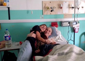 La lucha de un joven de 20 años para que le autoricen un trasplante: “La obra social tardó tanto en responder que el cáncer volvió”