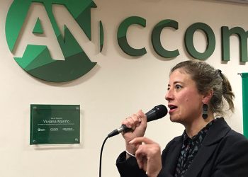 La red de Elon Musk bloqueó ANCCOM, la agencia de noticias de la UBA