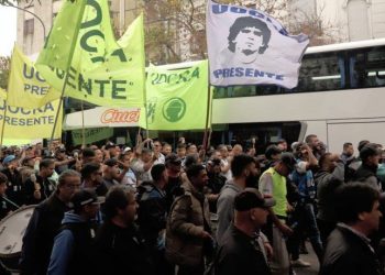Marcha contra la ley Bases: sindicatos de la CGT se movilizarán el miércoles al Congreso