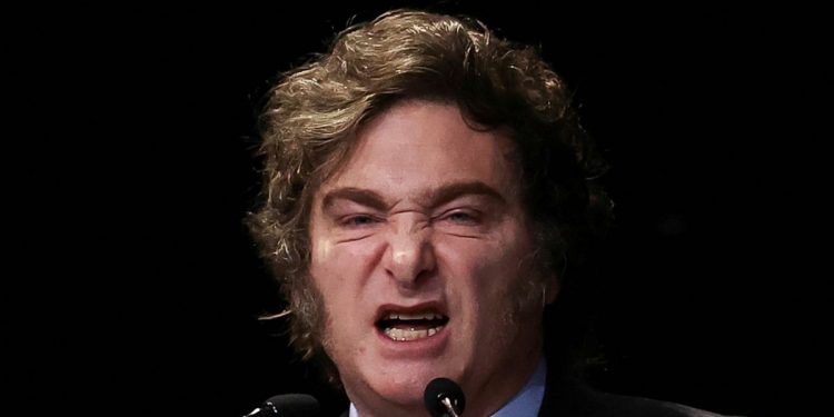 Milei se ausentó de un encuentro con la comunidad islámica el enterarse que estaba el embajador de Palestina