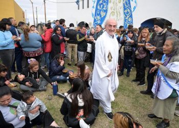 Monseñor Ojea: “Hoy menos que nunca debemos tirar la comida, porque falta en muchos hogares”