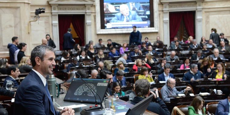 Nuevo aumento de sueldo en Diputados a días del tratamiento de las modificaciones a la Ley Bases