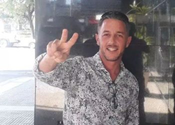 Pidieron la detención del hombre que agredió con un botellazo a Javier Milei por robarse fichas del casino