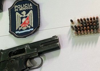 Previa ante Boca: incautaron armas y drogas en el micro de Almirante Brown