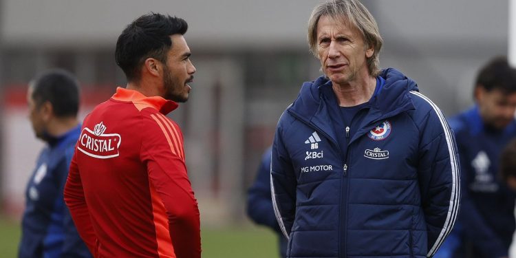 Ricardo Gareca dio la lista para la Copa América, sin dos históricos de Chile